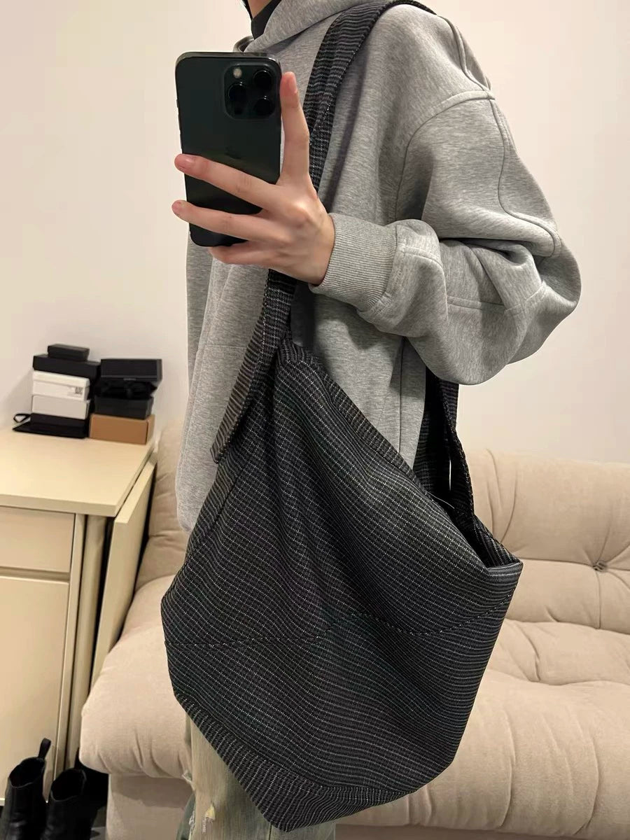 【OneBlue Shop】チェック柄 ユニセックス 通勤 トートバッグ241805