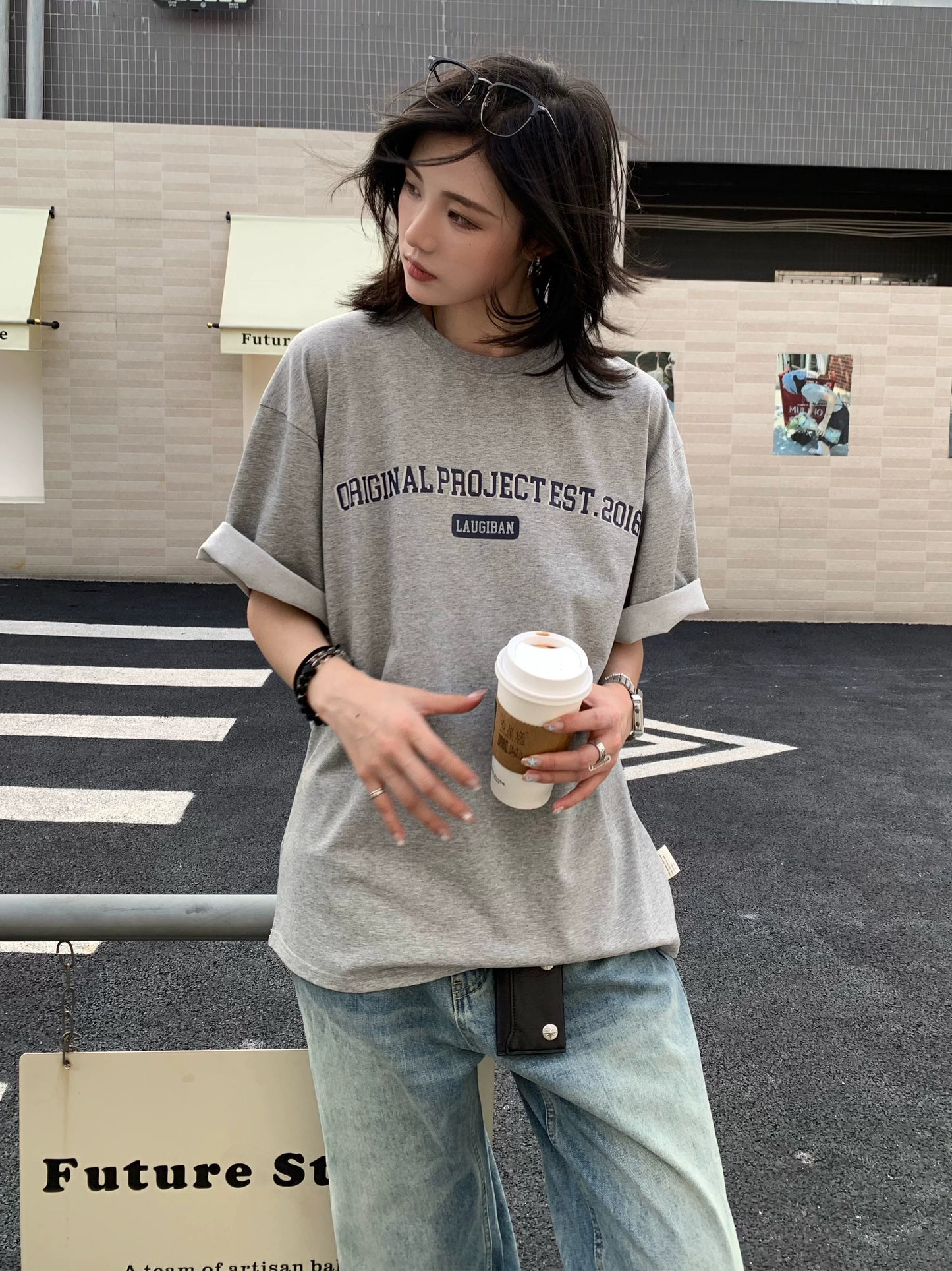 【Oneblue Shop】アーチロゴ オーバーサイズTシャツ / Arch Logo Oversized T-Shirt NS71206