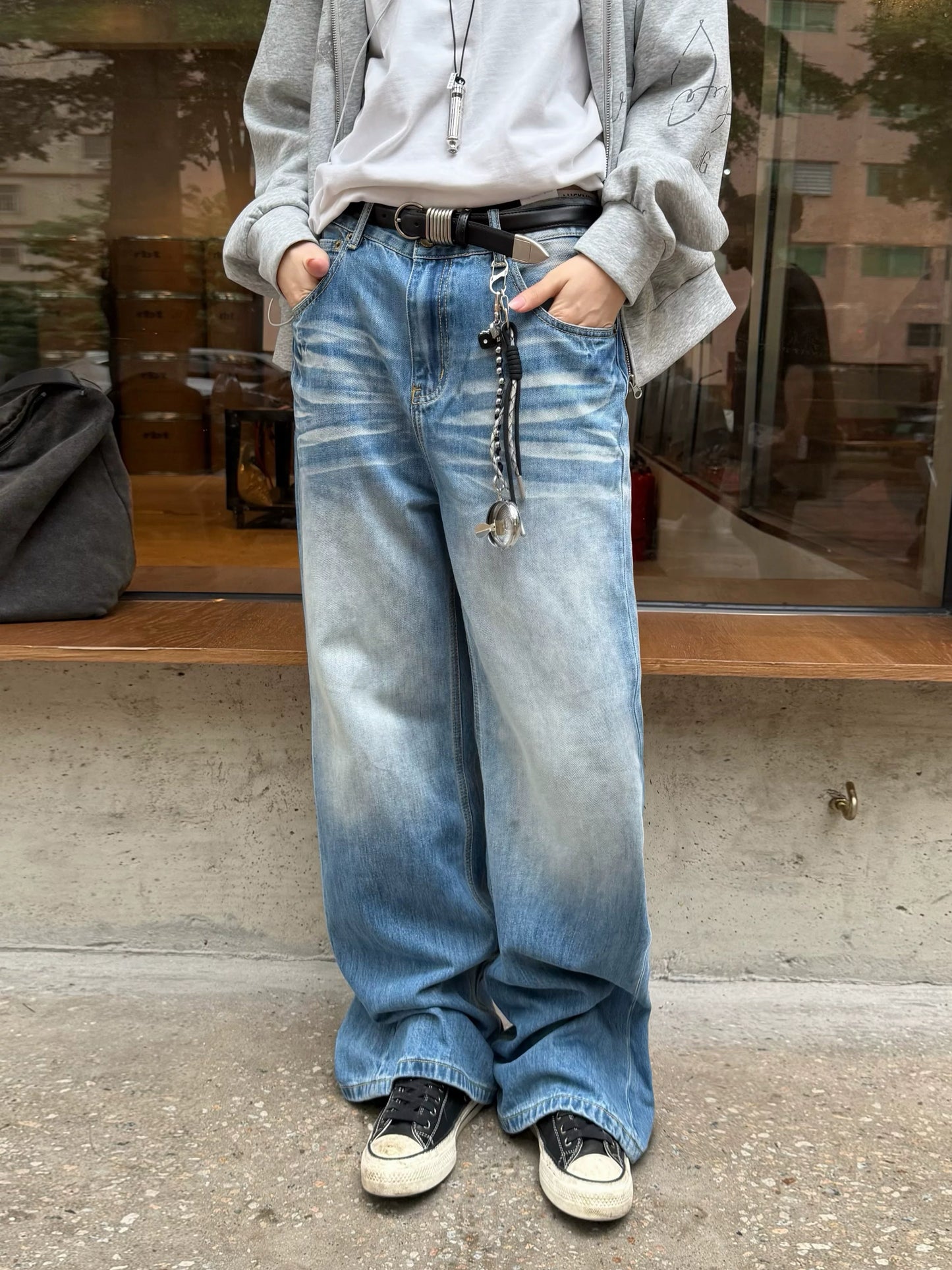 【Oneblue Shop】コントラストフェードワイドデニムパンツ / CONTRAST FADE WIDE DENIM PANTS 260988