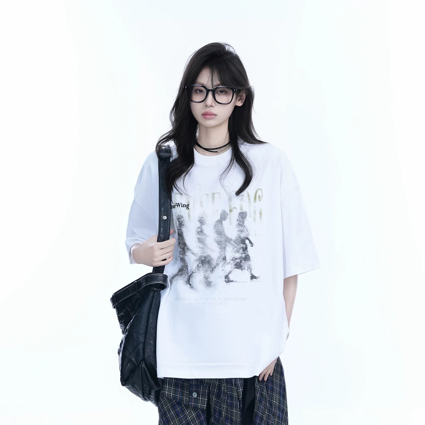 【Oneblue Shop】ブラック 半袖 クルーネック Tシャツ（4Color）241910