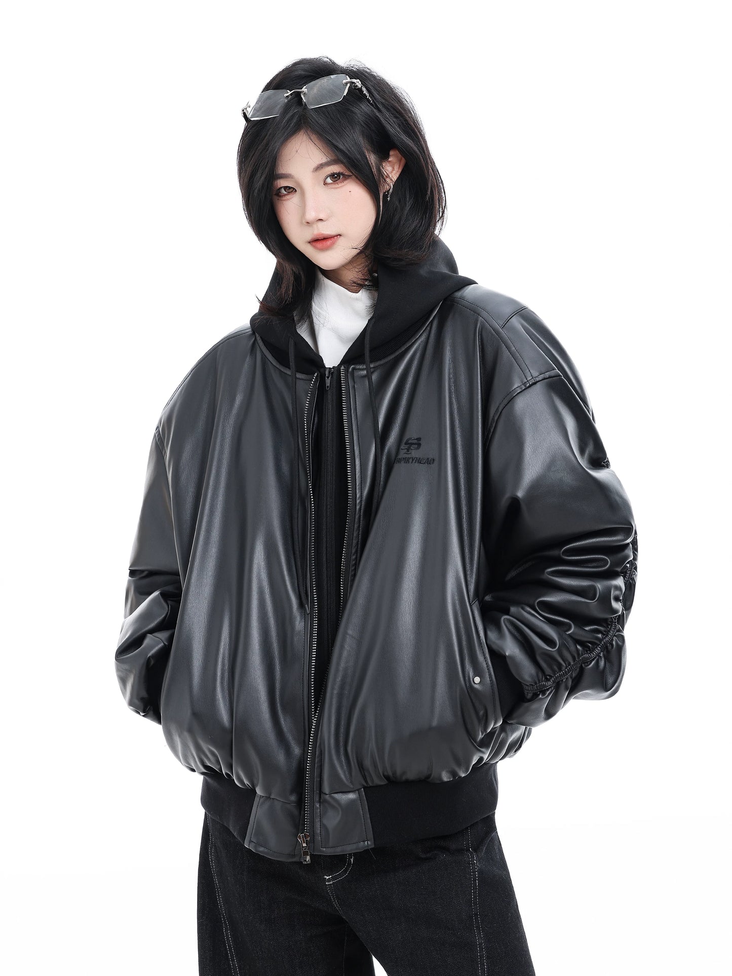 【Oneblue Shop】フェイクレザーフーデッドブルゾン / Faux Leather Hooded Blouson LS2601081