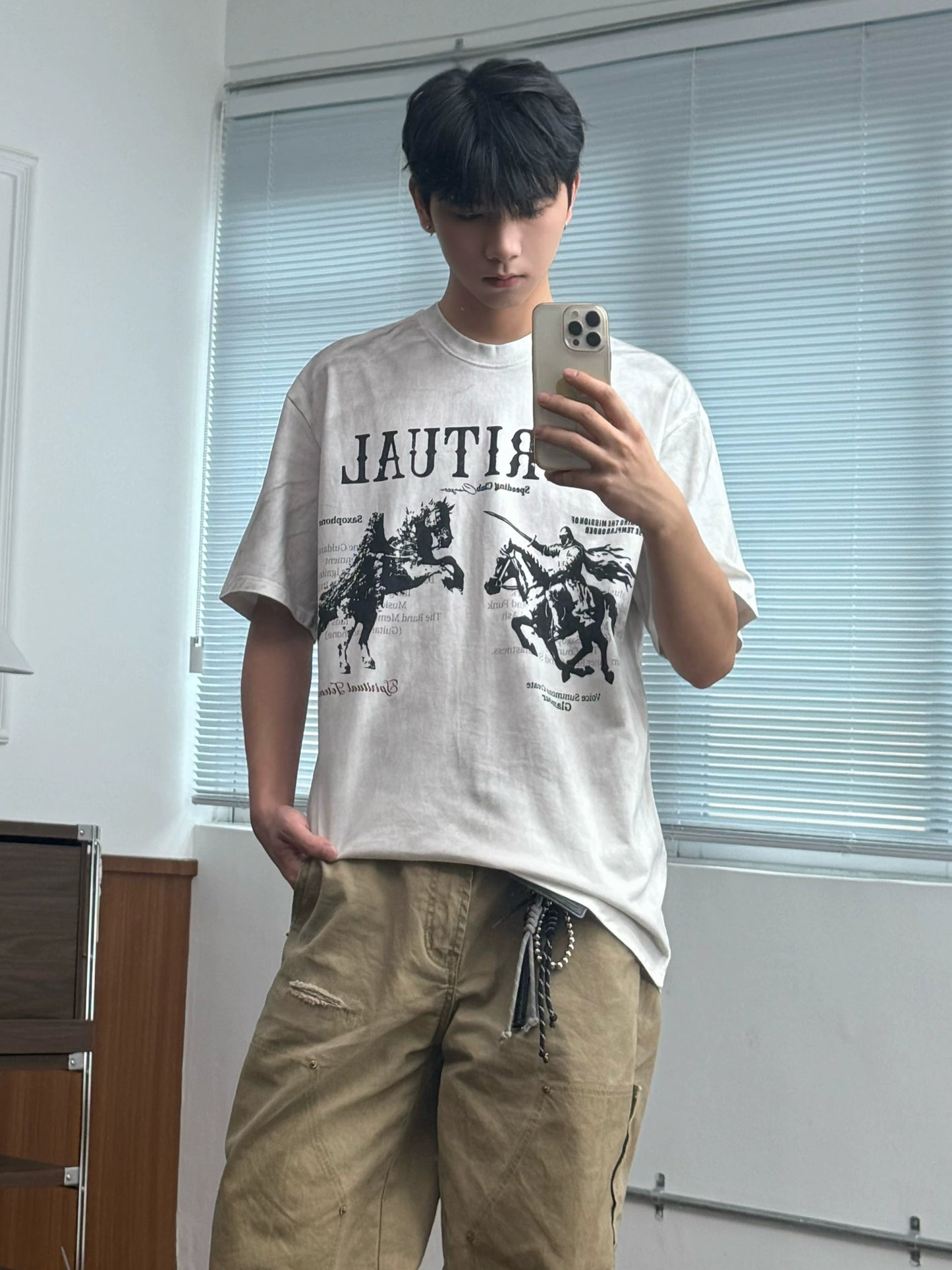 【Oneblue Shop】ウォッシュ加工 半袖 クルーネック Tシャツ（2Colors）242001