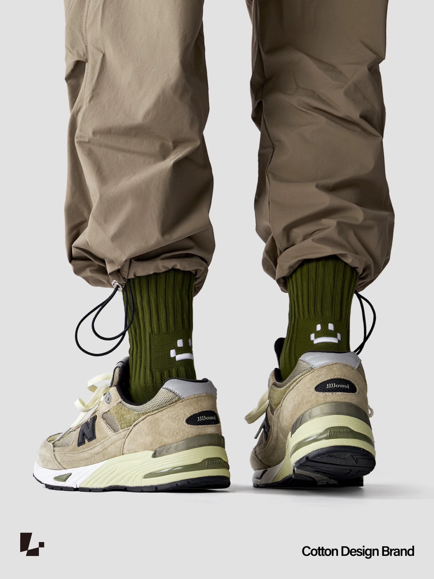 【Oneblue shop】スマイル 刺繍 ソックス（5Colors）240915