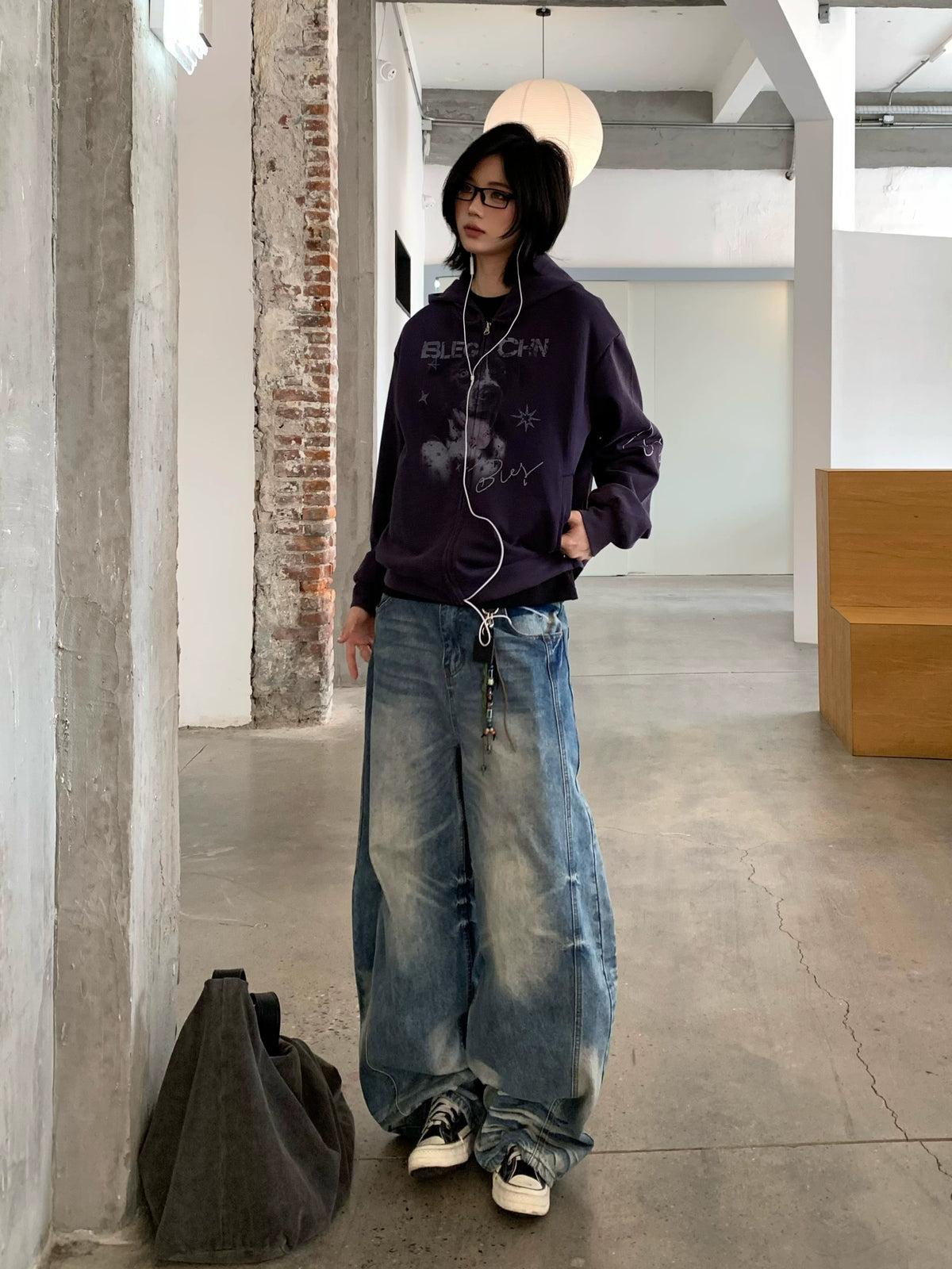 【Oneblue Shop】アニマルスクリプトジップフーディー / ANIMAL SCRIPT ZIP HOODIE 260987