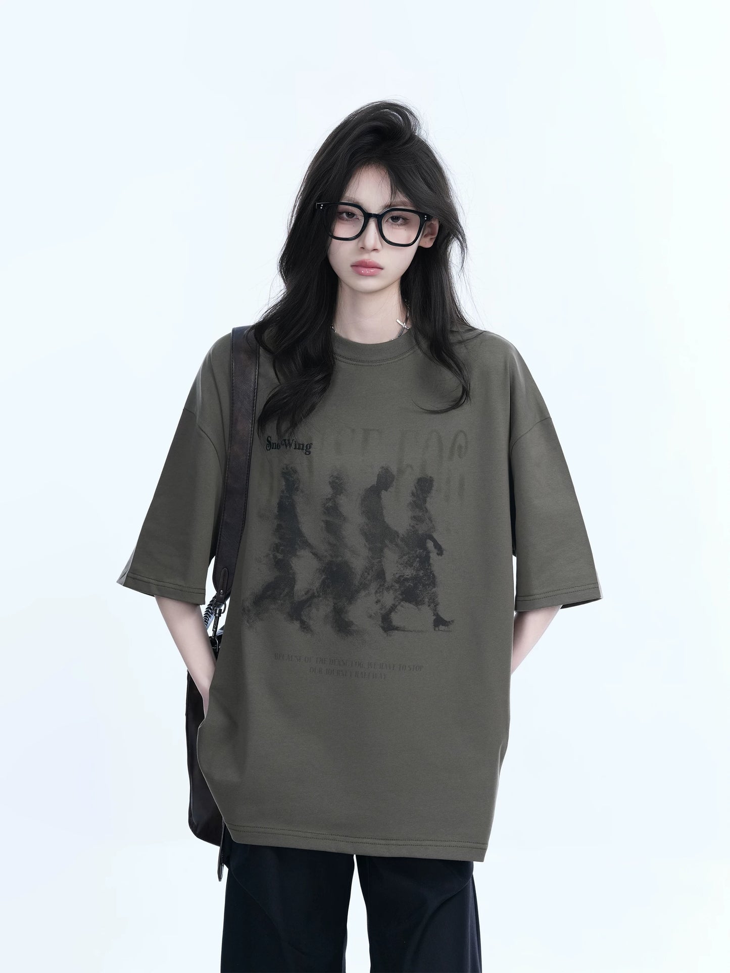 【Oneblue Shop】ブラック 半袖 クルーネック Tシャツ（4Color）241910