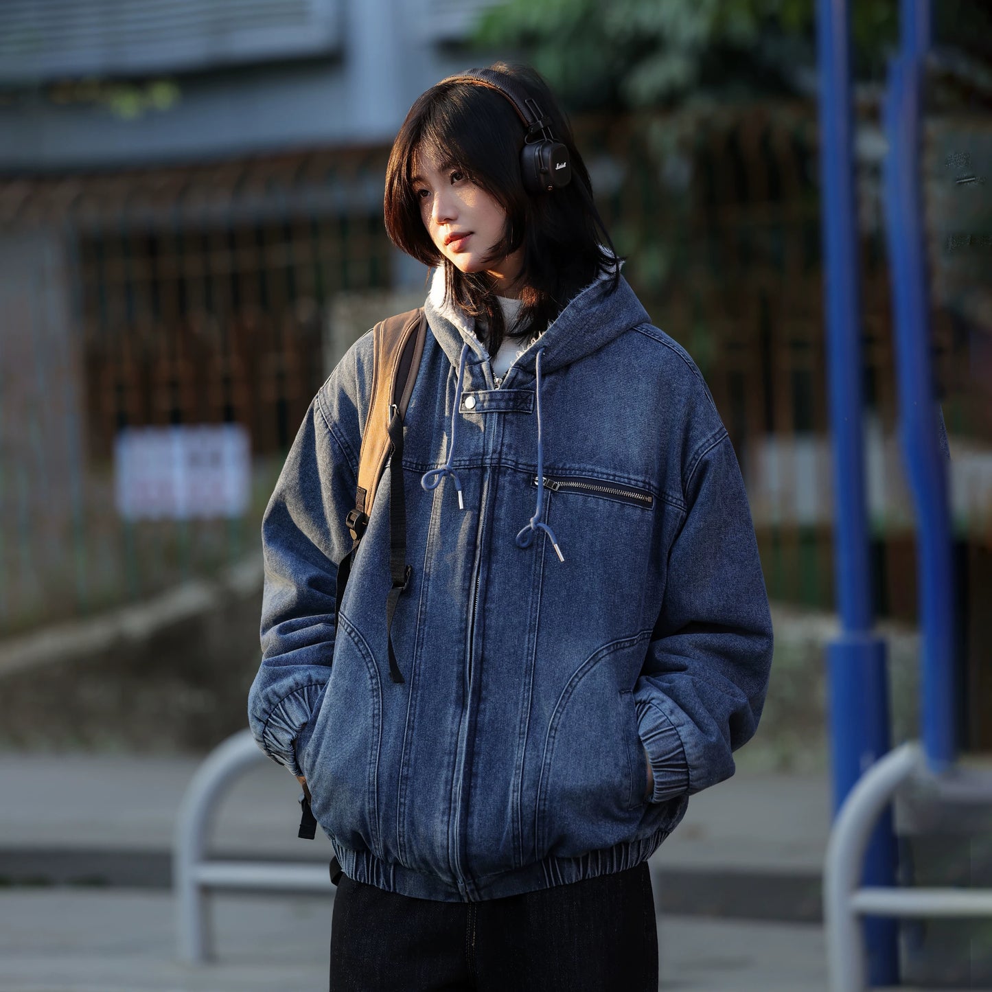 【Oneblue Shop】ボアライニングデニムフーデッドジャケット / Boa-Lined Denim Hooded Jacket LS2601168