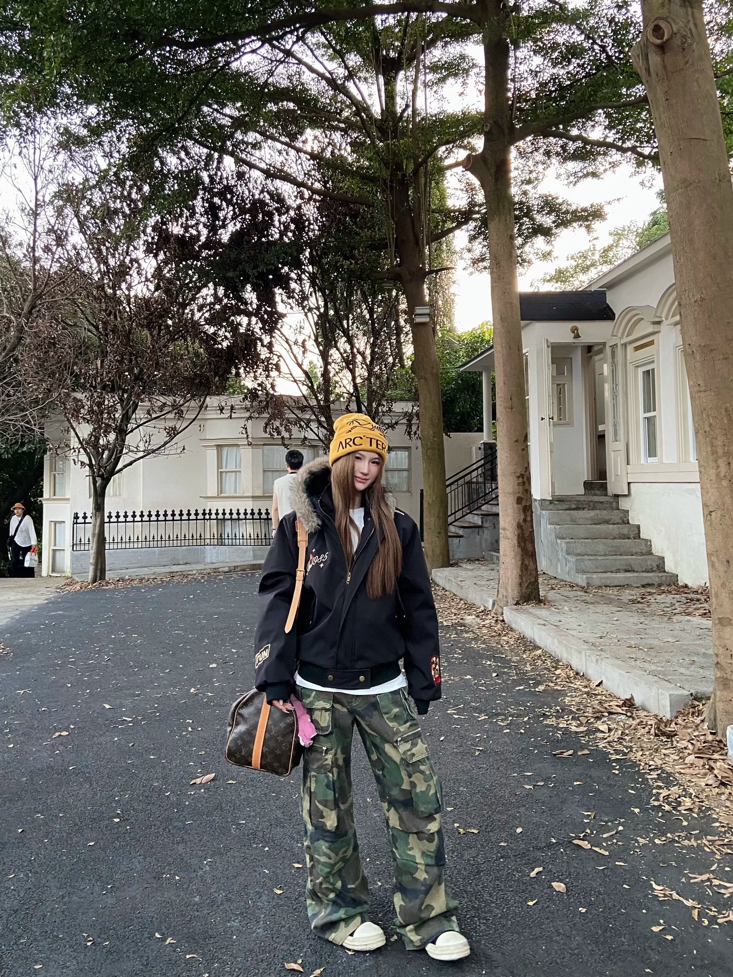 【Oneblue Shop】中綿ジャケット / ユニセックス "Padded Jacket / Unisex" LS260105