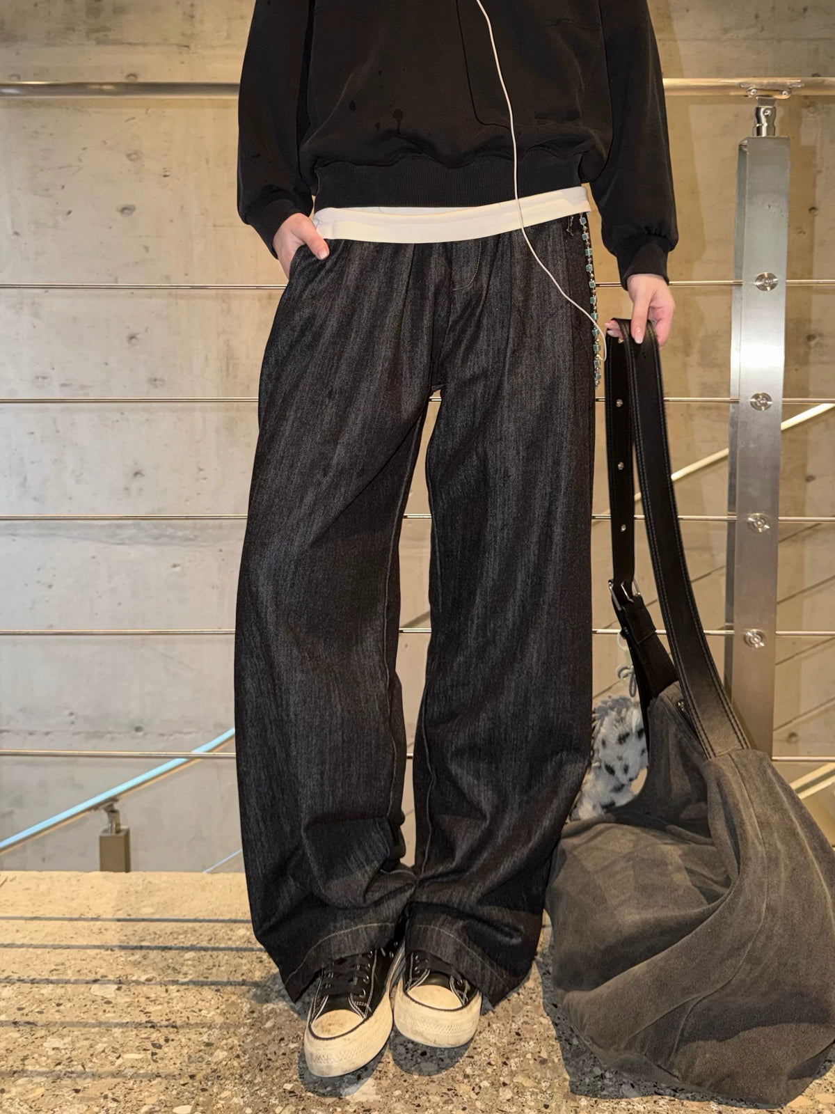 【Oneblue Shop】フロントタックワイドデニムパンツ / FRONT TUCK WIDE DENIM PANTS 2609810