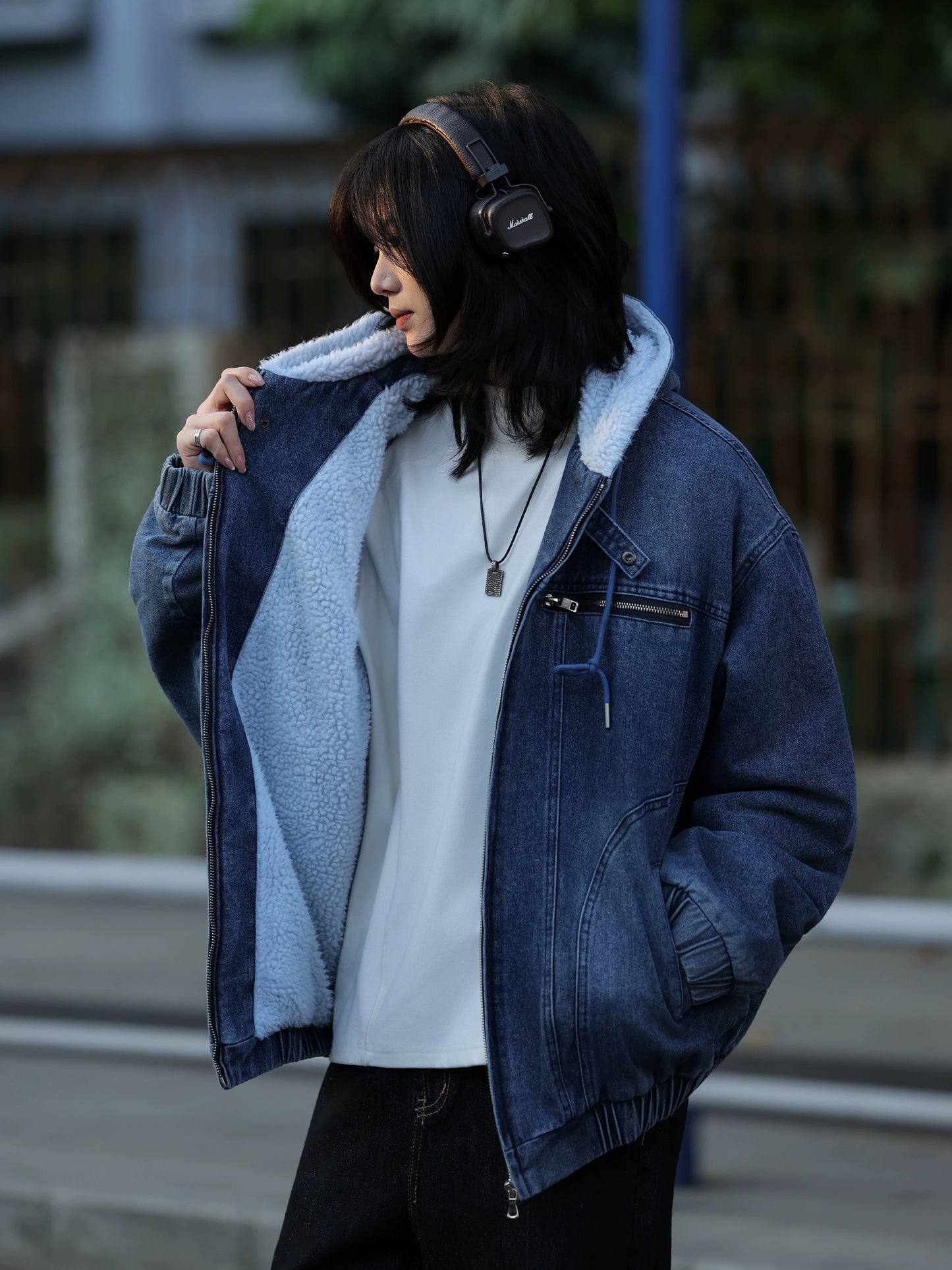 【Oneblue Shop】ボアライニングデニムフーデッドジャケット / Boa-Lined Denim Hooded Jacket LS2601168
